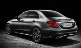 新款奔馳c最新爆料,豪華升級，科技革新，揭秘全新設計亮點