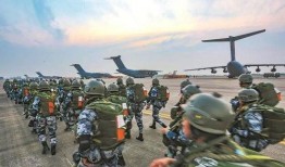 傘兵爆料最新視頻大全,揭秘戰場真實瞬間