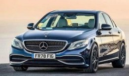 新款奔馳c最新爆料,豪華升級，科技革新，揭秘全新設計亮點